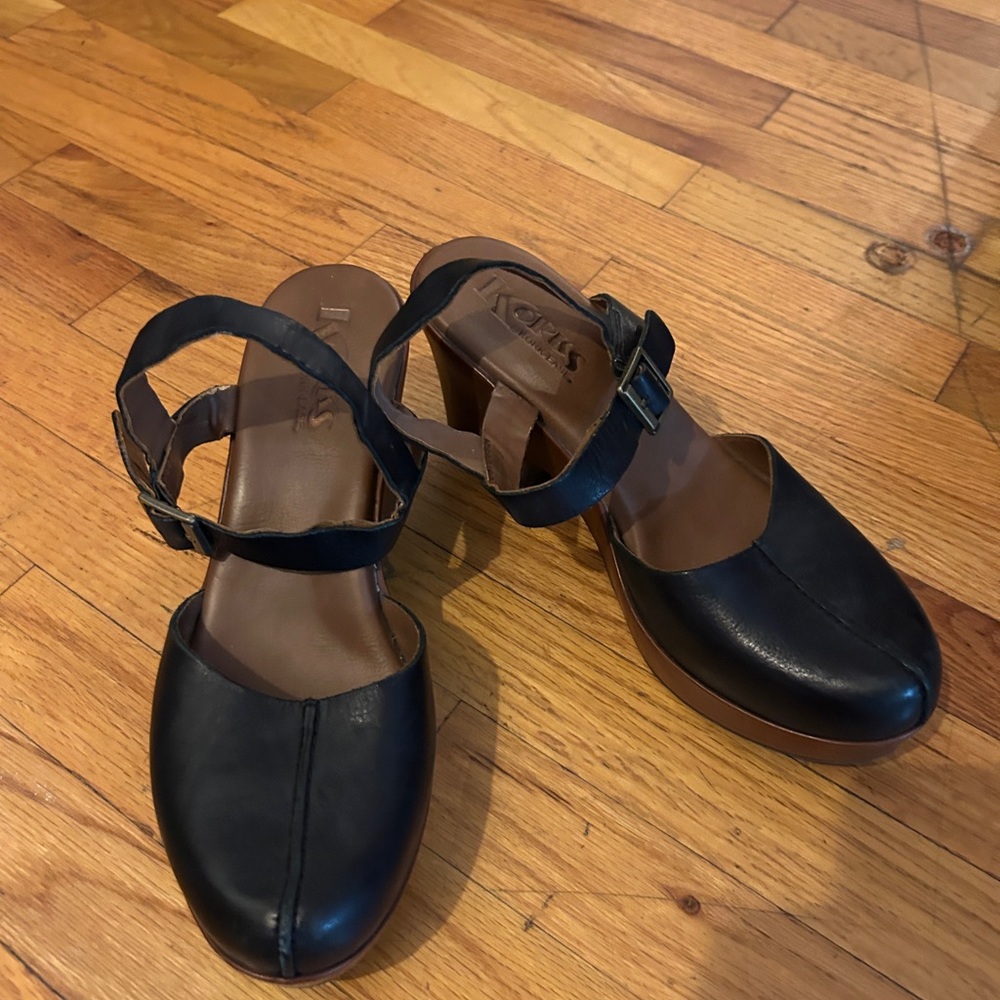 Korks Black Leather Clog Heels